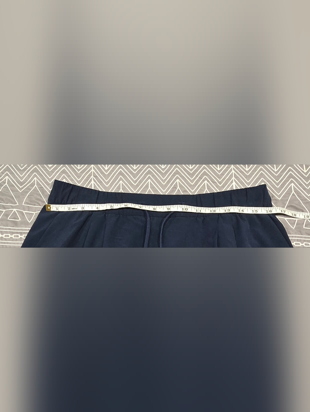 Lululemon Stroll At Sundown Shorts In Navy Size 10 - Picture 2 of 7